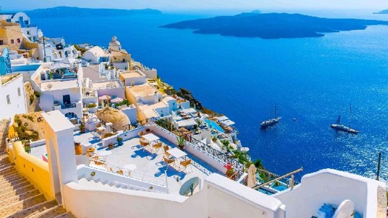 Yunan Adalarına Feribot Seferleri Başlıyor