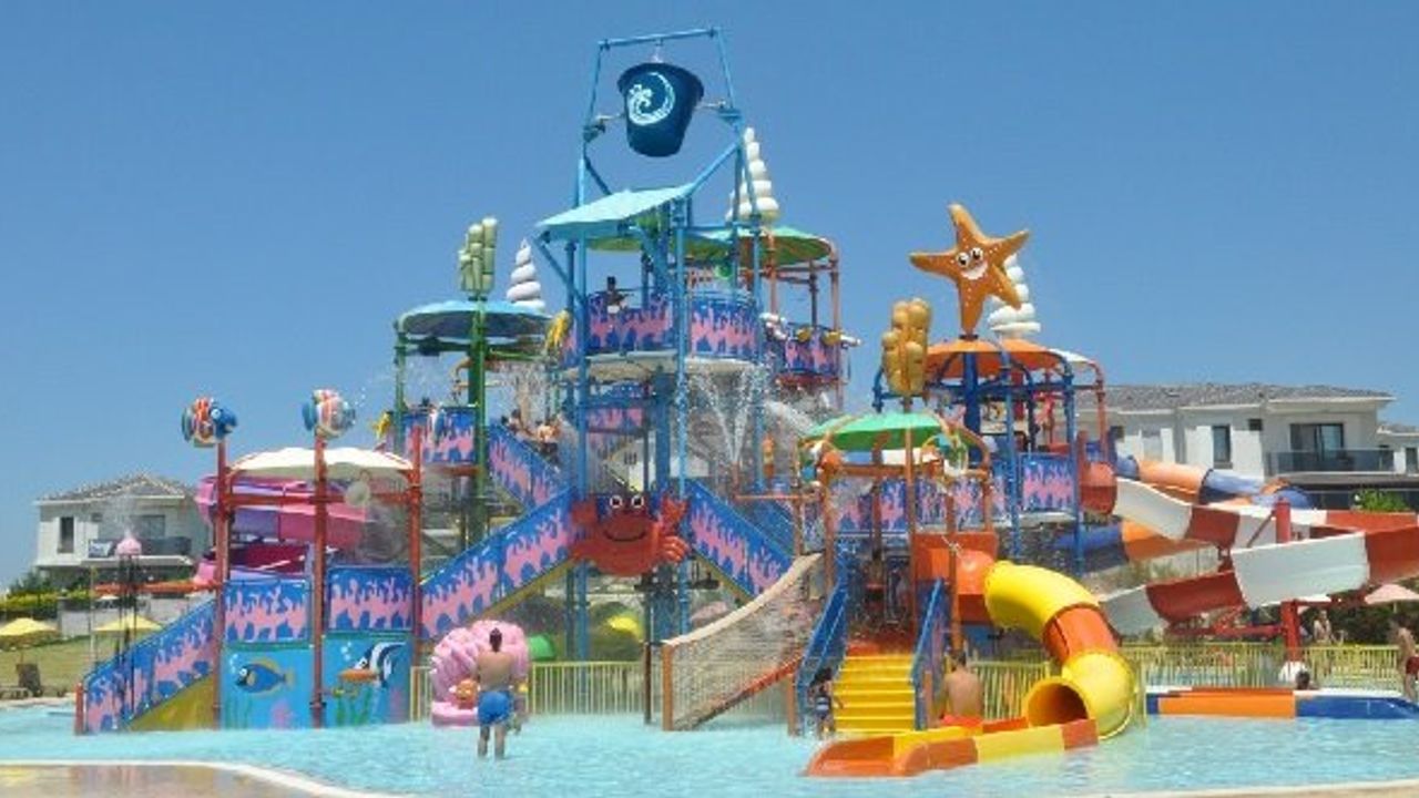 İzmir Çeşme Alaçatı Oasis Aquapark fiyatları 2022 Çeşme Alaçatı Oasis Aquapark nerede?