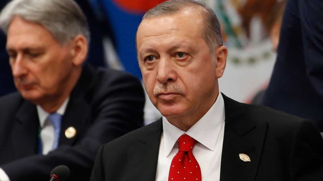 Cumhurbaşkanı Recep Tayyip Erdoğan da ''10 Years Challenge'' Akımına Dahil Oldu