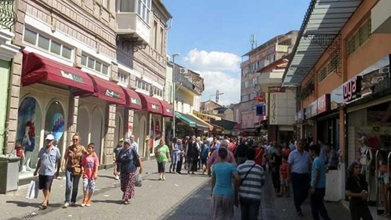 İzmir yılbaşı kutlamaları Kemeraltı’nda yapılacak