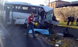 İzmir Bergama’da korkunç trafik kazası: 4 kişi öldü, 8 kişi yaralandı