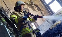 İzmir Konak Kadifekale’de bulunan bir evde yangın çıktı