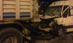 İzmir Bayraklı’da trafik kazası: 12 yaralı