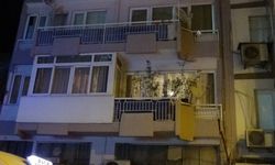 İzmir son dakika cinayet: Karabağlar’da babasını 25 yerinden bıçaklayıp öldürdü