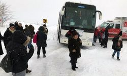 İzmir Bozdağ'da Zinciri Olmayan Otobüste 46 Vatandaş Mahsur Kaldı