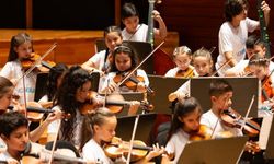 İzmir’de çocukların müzik eğitimi için yardım konseri