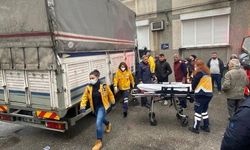İzmir Konak Mithatpaşa Mahallesi trafik kazası: 3 yaralı
