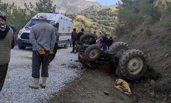 Manisa Selendi Eskin Mahallesi trafik kazası: 3 yaralı