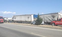 Manisa Saruhanlı trafik kazası: Saruhanlı Akhisar karayolunda zincirleme trafik kazası