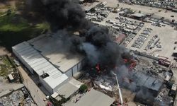 İzmir Bornova yangın: Bornova geri dönüşüm tesisinde yangın çıktı