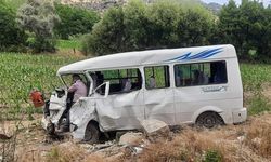 Aydın Karpuzlu trafik kazası: Karpuzlu Hatipkışla Köyü trafik kazası
