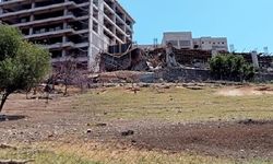 İzmir Buca Organize Sanayi Bölgesinde inşaat çöktü: Mehmet Onat Erol Tatlı Ergin Tatlı yaralandı