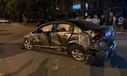 İzmir Konak Mustafa Kemal Sahil Bulvarı trafik kazası: 2 yaralı