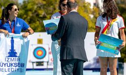 İzmirli Aybüke Aktuna, Klasik Yay Kadınlar'da bronz madalya kazandı