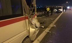 Menemen trafik kazası! Minibüs şoförü hayatını kaybetti