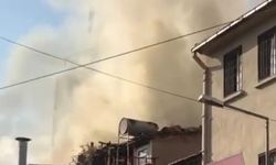 İzmir Tarihi Kemeraltı Çarşısı’nda yangın paniği yaşandı