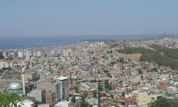 İzmir Karabağlar’da üvey kardeş kavgası: 1 yaralı