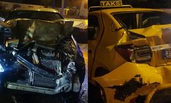 İzmir Konak’ta trafik kazası.. Mürselpaşa Bulvarı'nda 9 kişi yaralandı