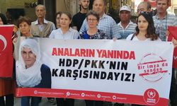 Aliağa'da Vatan Partisi'nden HDP'ye karşı eylem yapan annelere destek