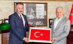 Binali Yıldırım, İzmir İl Emniyet Müdürü Hüseyin Aşkın'ı ziyaret etti
