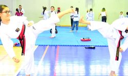 Bornova’da spor eğitimleri devam ediyor