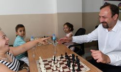 Çiğli'deki satranç kurslarına yoğun ilgi