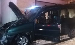 İzmir Bayraklı'da LPG'li araç alev aldı, faciadan dönüldü