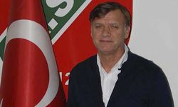 İzmir futbolunun efsane isimlerinden Turgut Uçar hayatını kaybetti