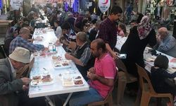 Kemalpaşalı vatandaşlar, Ak Parti'nin iftar yemeğinde buluştu