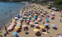 Kış geliyor diyenlere inat, İzmir'de yaz devam ediyor