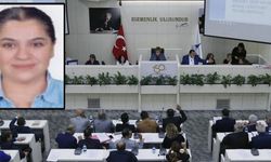 Konak Belediye Meclisi'nde Ak Partili Nazlı Kurt, partisinden istifa etti 