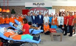 MÜSİAD İzmir Şubesi, düzenlediği etkinlikle alkış topladı