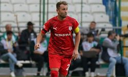 Erdem Özgenç aslen nereli hangi takımlarda oynadı hangi takımda oynuyor kaç gol attı?