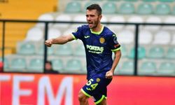 Emre Kılınç aslen nereli toplam kaç gol attı hangi takımlarda oynadı hangi takımdan geldi?