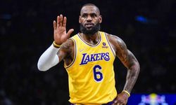 LeBron James kariyerinde kaç sayı attı hangi takımda oynuyor kimdir hangi takımlarda oynadı?