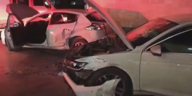 İzmir Menemen Koyundere Mahallesi trafik kazası: 2 yaralı