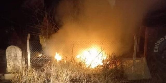 Afyon Emirdağ kent ormanında yangın çıktı: Kundaklama şüphesi var