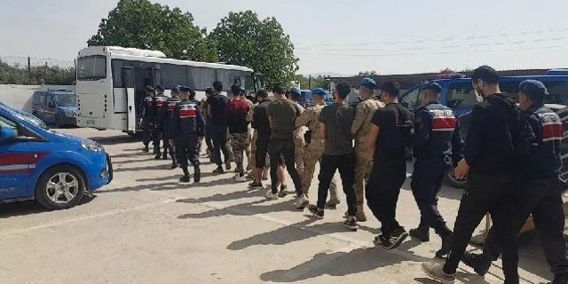 İzmir terör operasyonu: DEAŞ ve PKK operasyonlarında 23 gözaltı