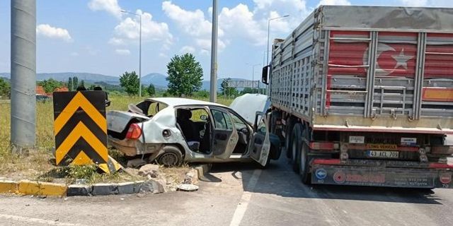 Manisa Soma trafik kazası: Soma Savaştepe Bergama karayolu Osman Çolak Nedime Çolak öldü
