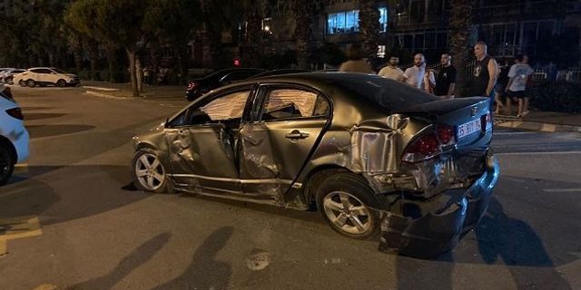 İzmir Konak Mustafa Kemal Sahil Bulvarı trafik kazası: 2 yaralı