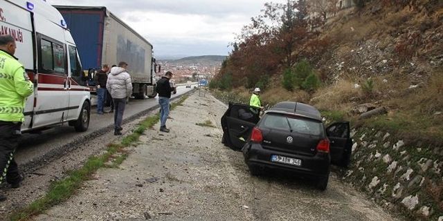 İzmir Ankara karayolu Kavacık Rampası Manisa Kula trafik kazası: 2 yaralı