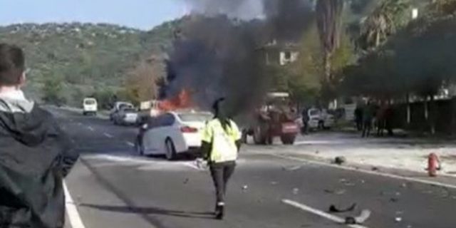 Muğla Bodrum Milas yolunda trafik kazası: Otomobil alev aldı