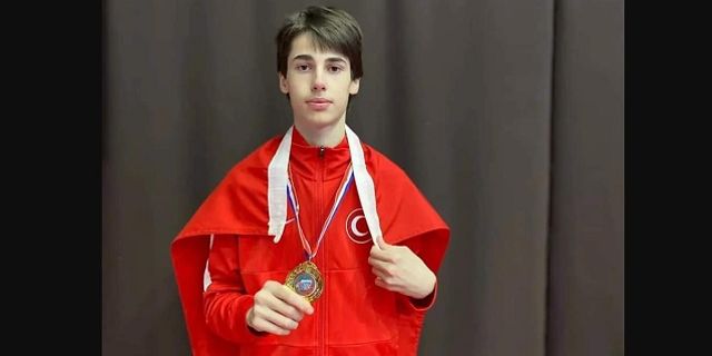 İzmir Bornovalı sporcu Bekir Osmanoğlu Balkan Şampiyonu oldu