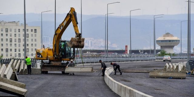 İzmir Buca Onat Tüneli viyadük yolu açılıyor