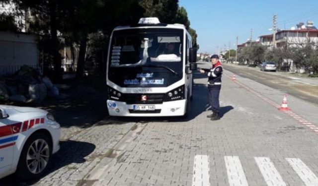 İzmir İl Jandarma ekipleri 1 günde 453 kişiye ceza kesti