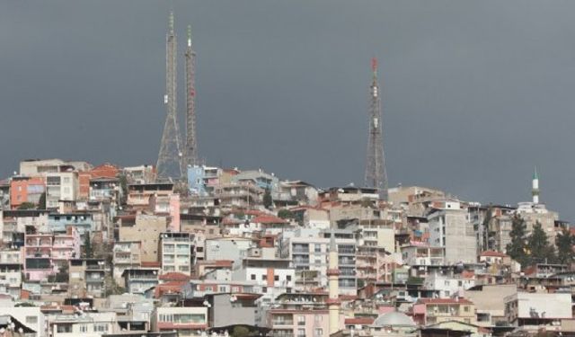 Son Dakika İzmir Bayraklı Cengizhan Mahallesi'ndeki TV vericileri kaldırılıyor