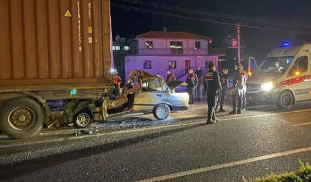 İzmir Kemalpaşa trafik kazası, otomobil tıra çarptı: Murat Gündaş hayatını kaybetti