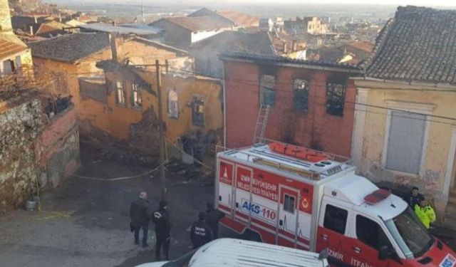 İzmir Bayındır Hacıbekir Mahallesi’ndeki yangında ölen 3 çocuk için DNA testi