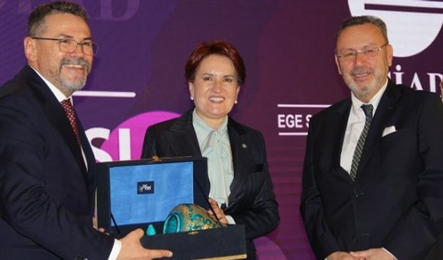 Meral Akşener İzmir’de iş dünyasıyla bir araya geldi