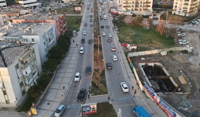 İzmir Çiğli Tramvayı için Nazım Hikmet Ran Bulvarı trafik düzenlemesi